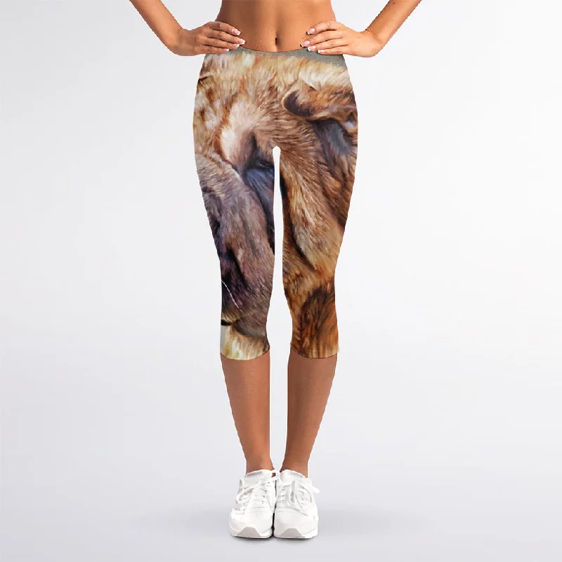 Vintage Shar Pei Print Women's Capri Leggings Stylish Sweatproof Leggings