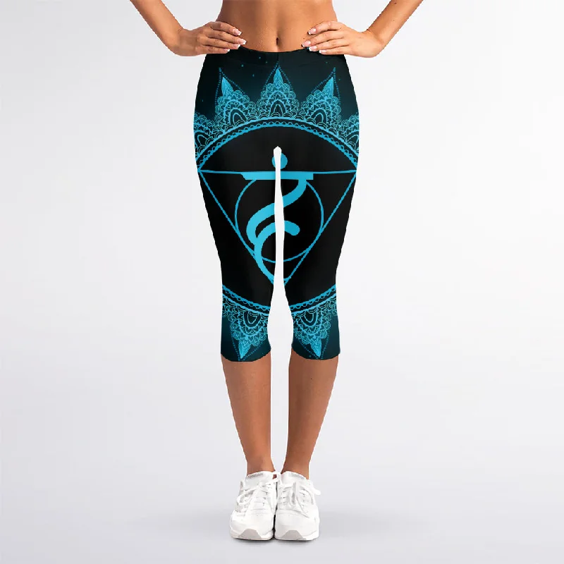 Vishuddha Chakra Symbol Print Women's Capri Leggings Stylish Colorful Activewear Leggings